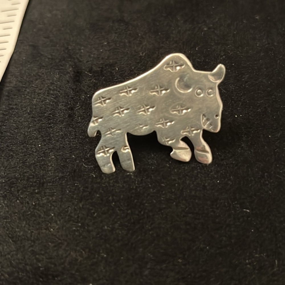 Vintage Native American Navajo pin